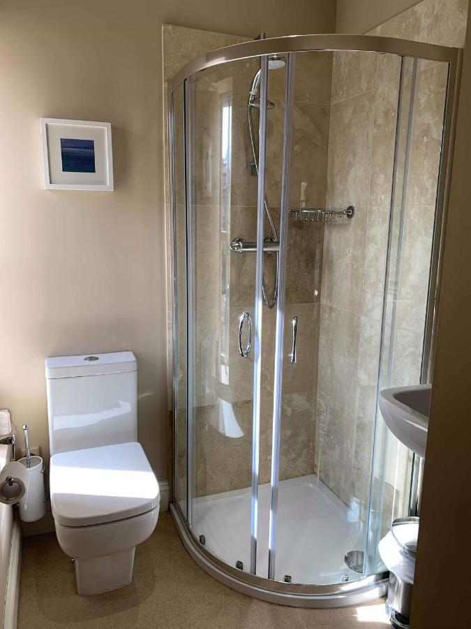 Brampton Holiday Homes - The Mews Apartment Екстериор снимка